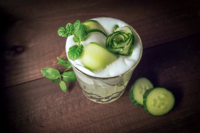 Kurkku Cucumber sour gin drinkki valkuainen sellerikatkero